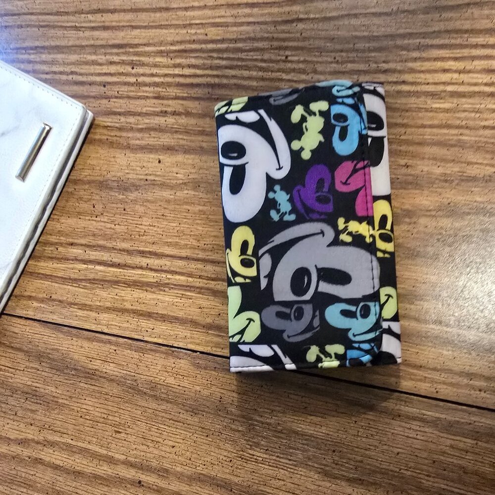 Disney Wallet